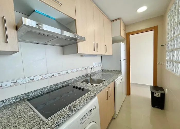 Miramar Seafront Levante R596 Appartement *